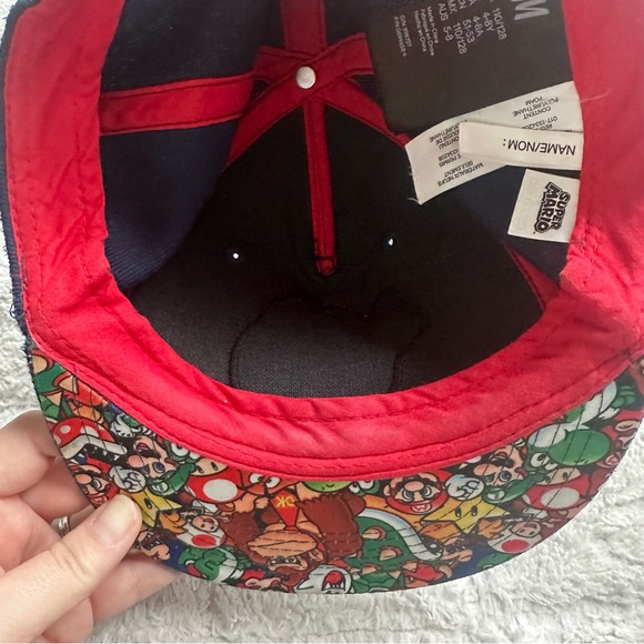 H&M X Super Mario Bros | Graphic Mario Motif Detail Cap - Picture 6 of 8